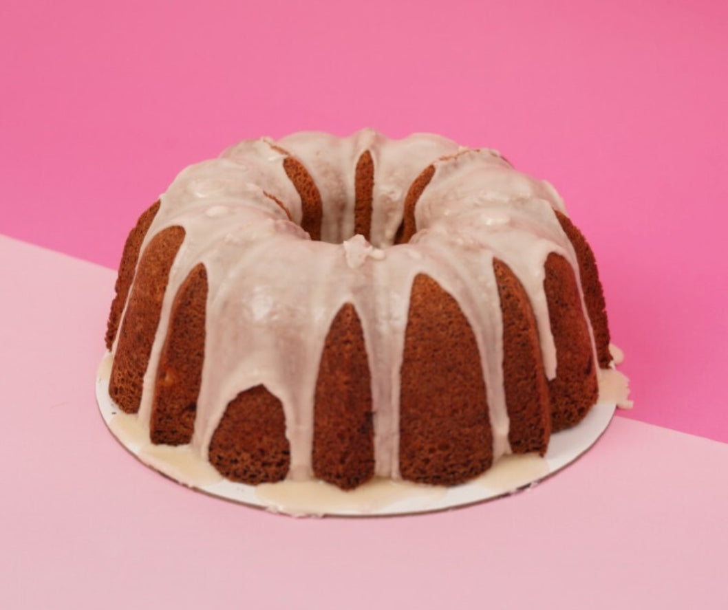 Apple bundt con glaseado de miel maple