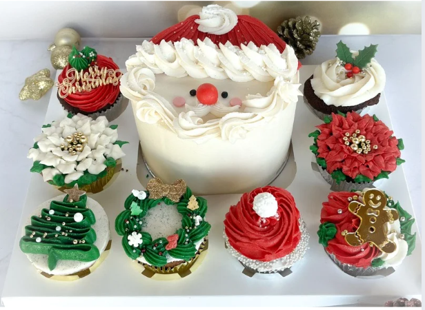 The mini + 8 cupcakes